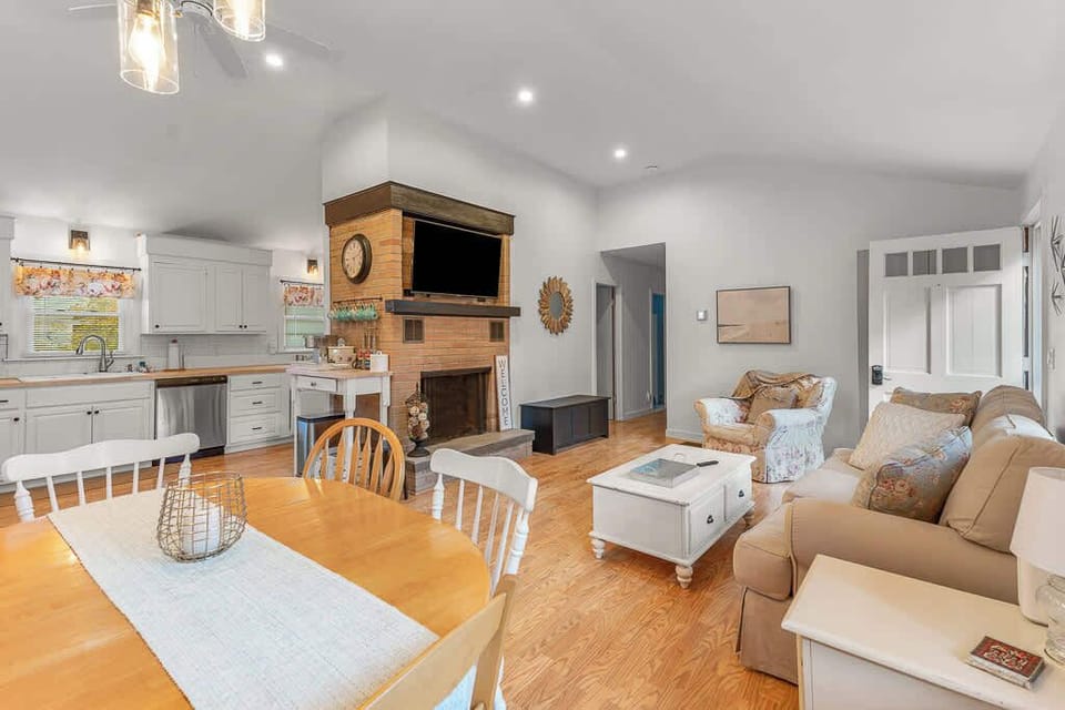 Living, dining, and kitchen