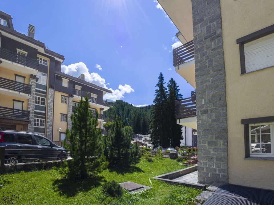 Building, Residential Area, Neighbourhood, Architecture, House, Apartment, Home, Condominium, Balcony, Estate