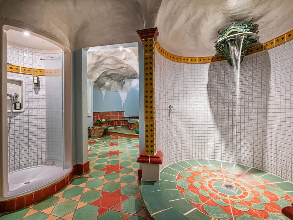 Tower suite, 1-3 nights - Wellnesshotel Mitterwirt House in Salzburgerland