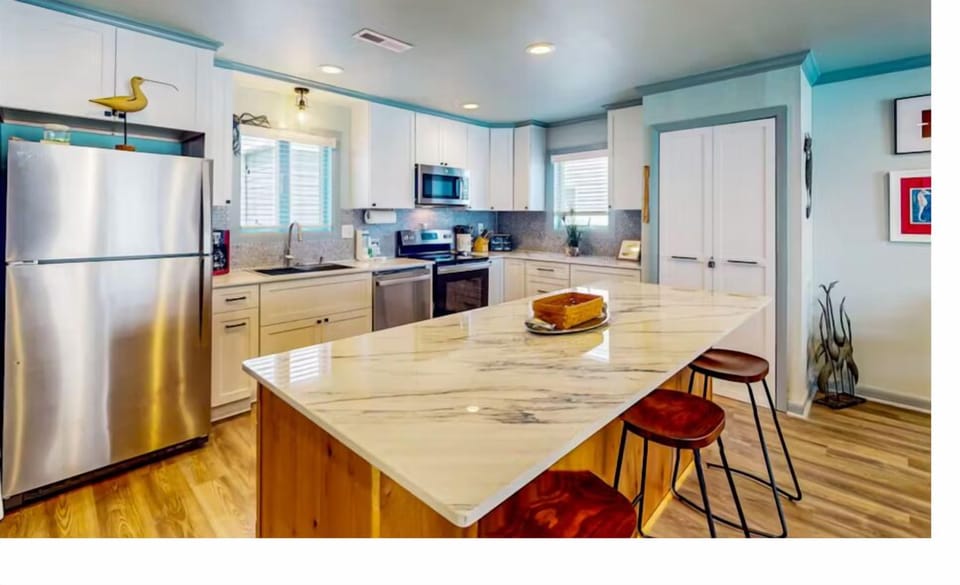 Kitchen with newer appliances
