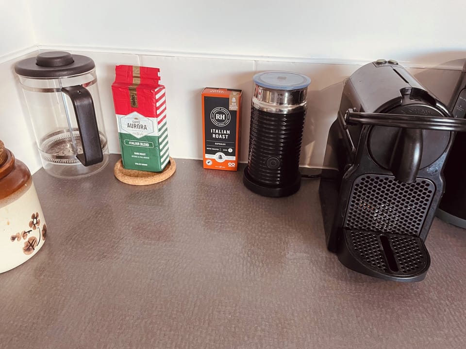 Coffee machine/ plunger and tea
