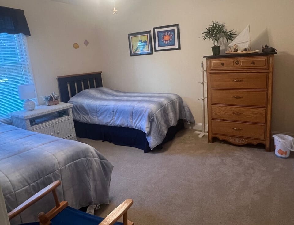 Twin Bedroom