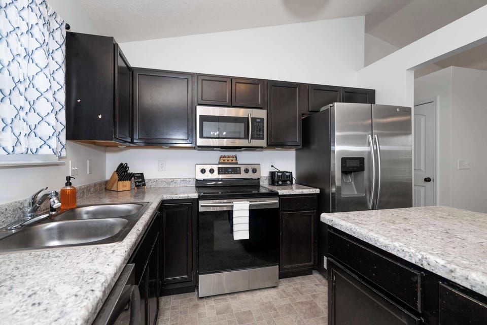 The kitchen is equipped with everything needed for an unforgettable stay