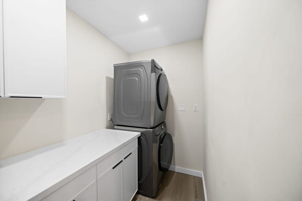 Washer/ dryer