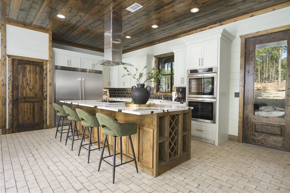 Level 1 - Kitchen Area