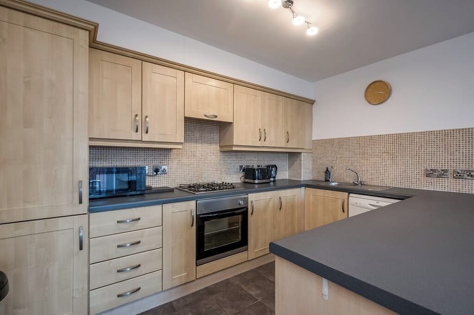 Kitchen (2)