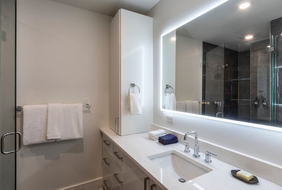 Full Ensuite Bathroom with Walk-In Shower