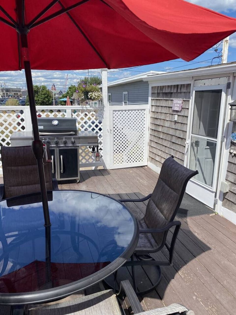Cozy Deck with Grill