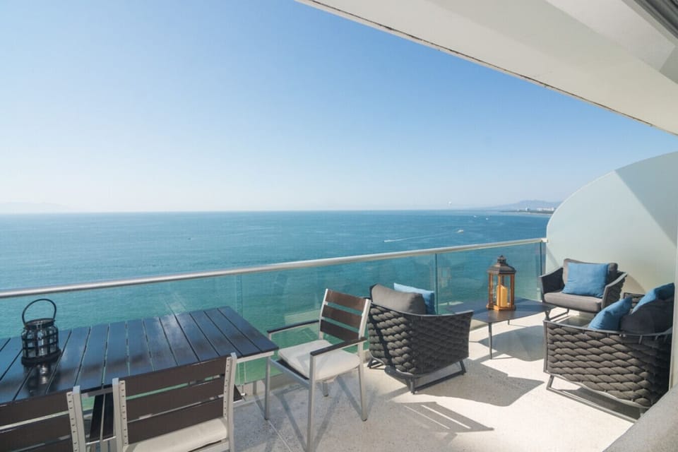 Large furnished terrace