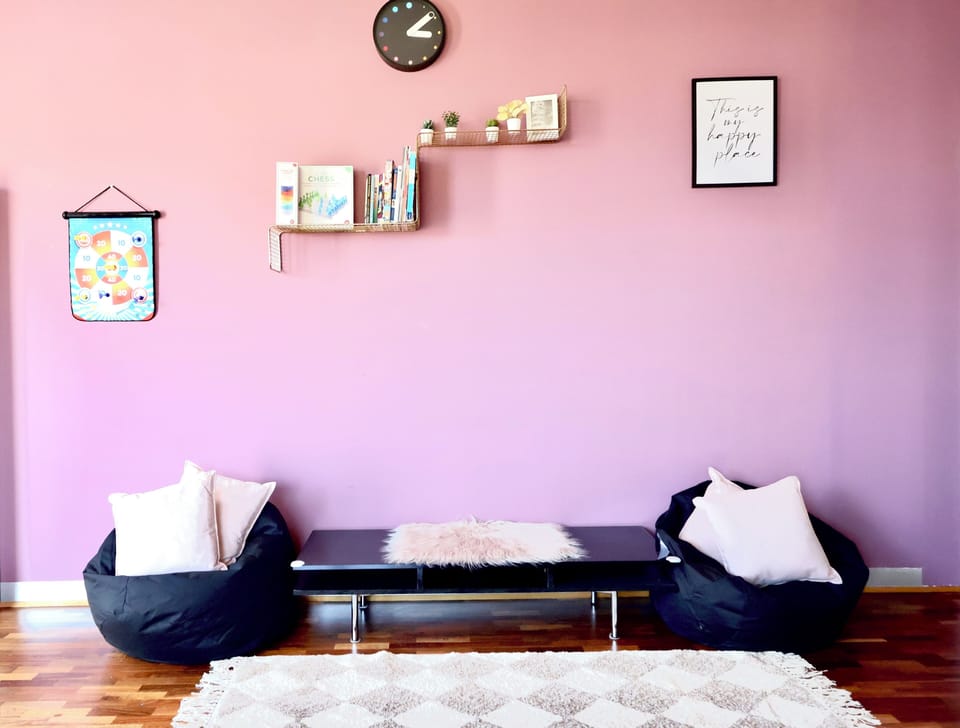 entertaining room
