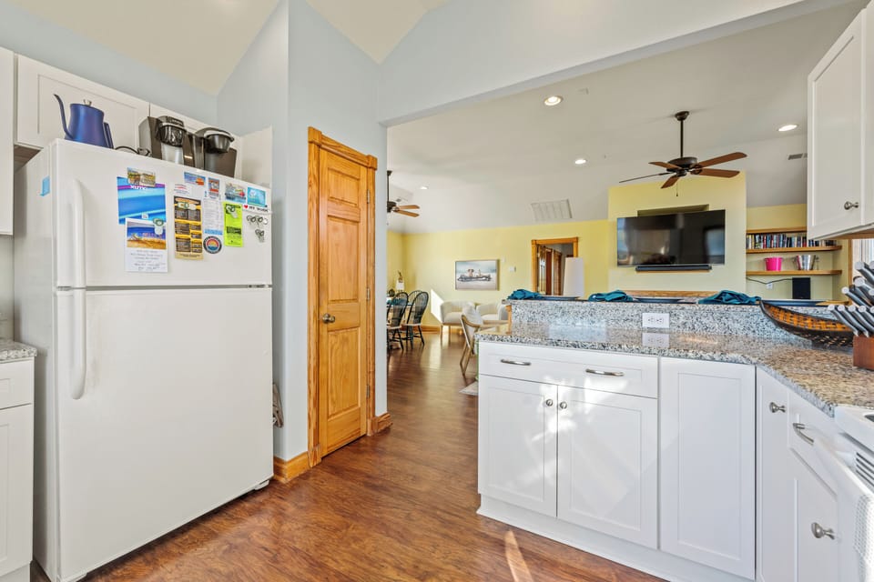 Kitchen - Top Level