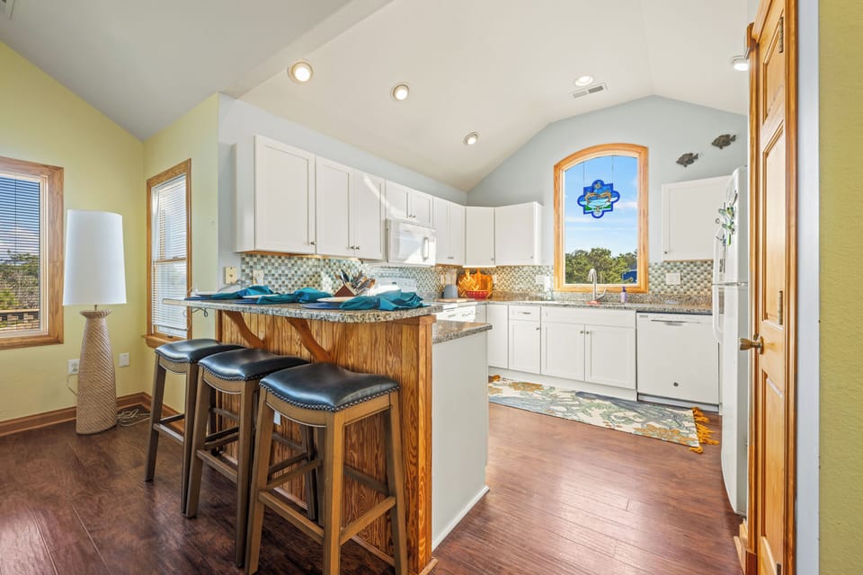 Kitchen Bar Counter - Top Level