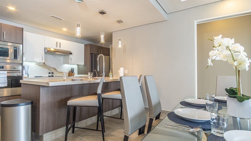 Extra seating at the kitchen counter.