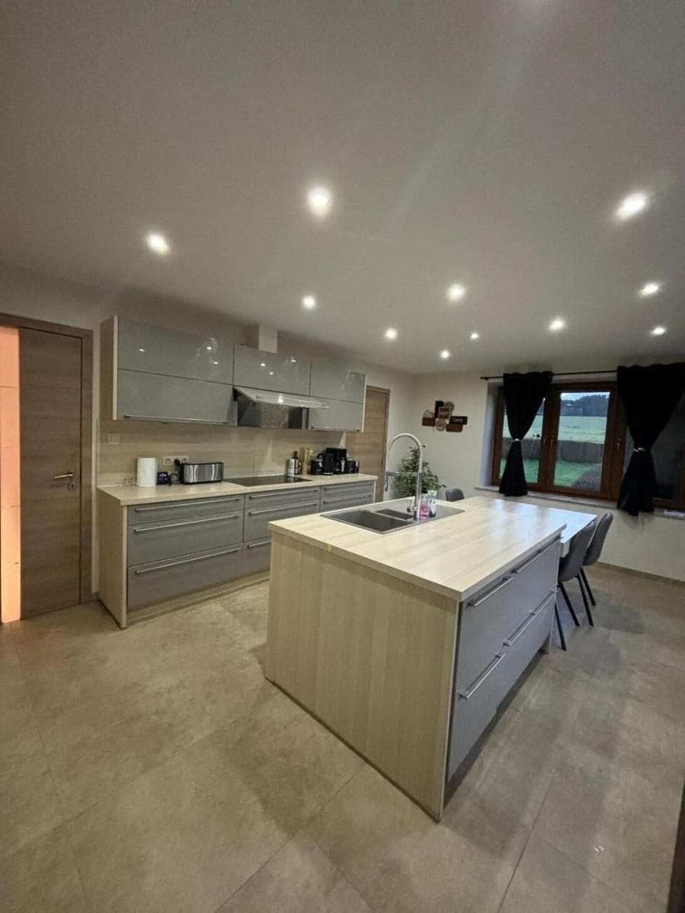 Private kitchen