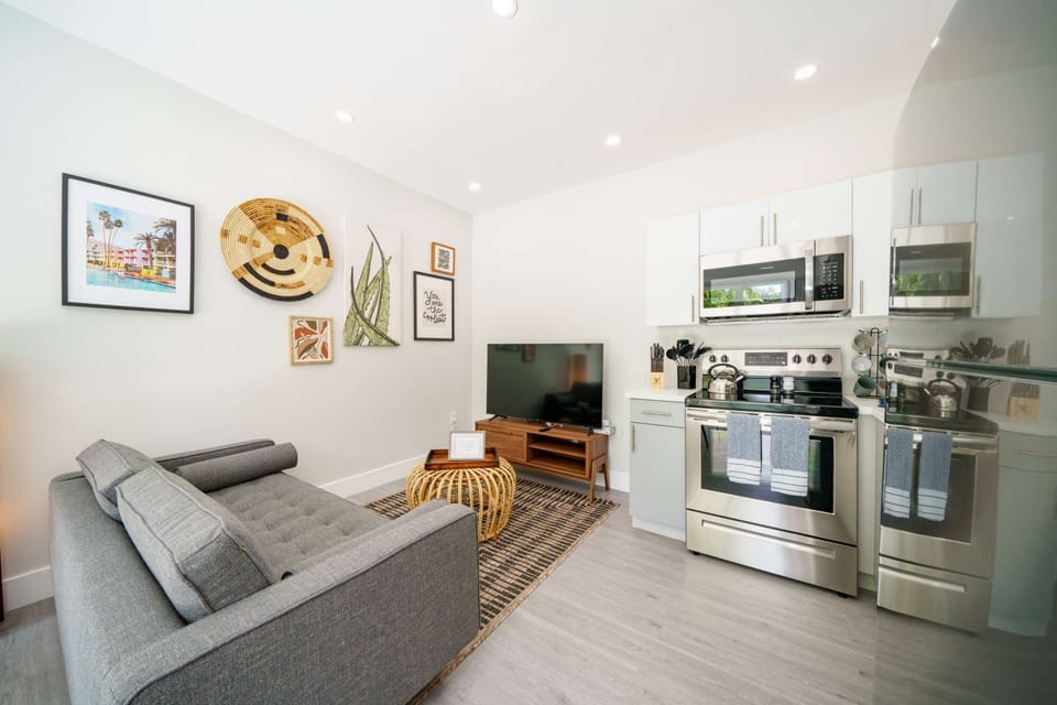 Living &amp; Kitchen Area