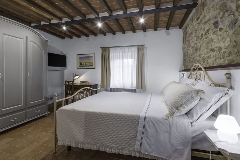 Autumn, Bedroom, Spring, Summer