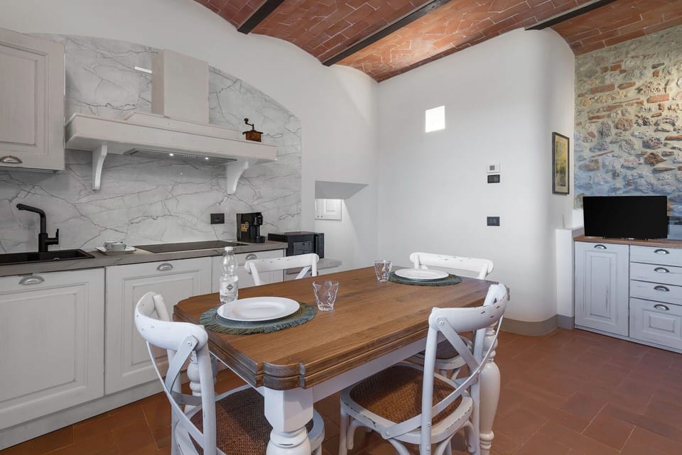 Autumn, Kitchen, Spring, Summer