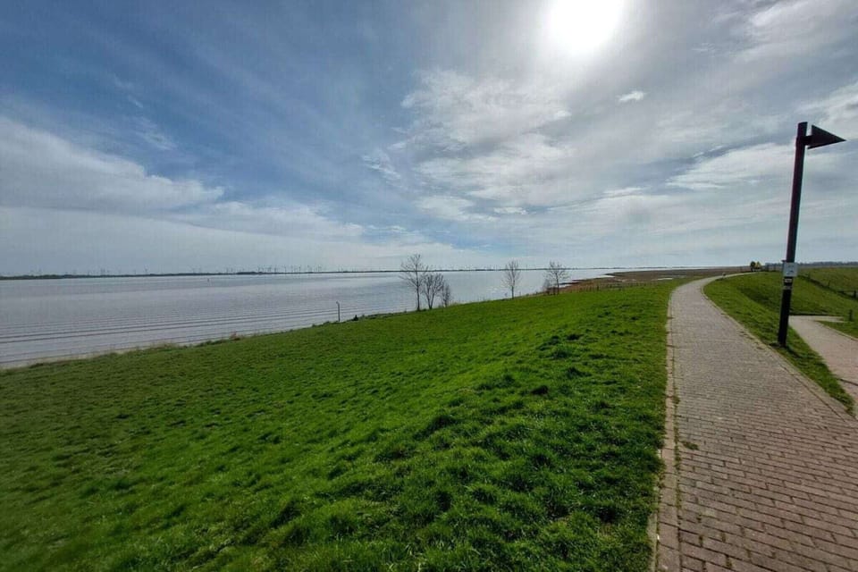 Surroundings [summer] (1-5 km)