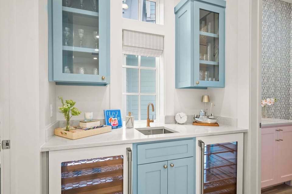 Kitchen Wet Bar, 2nd Floor