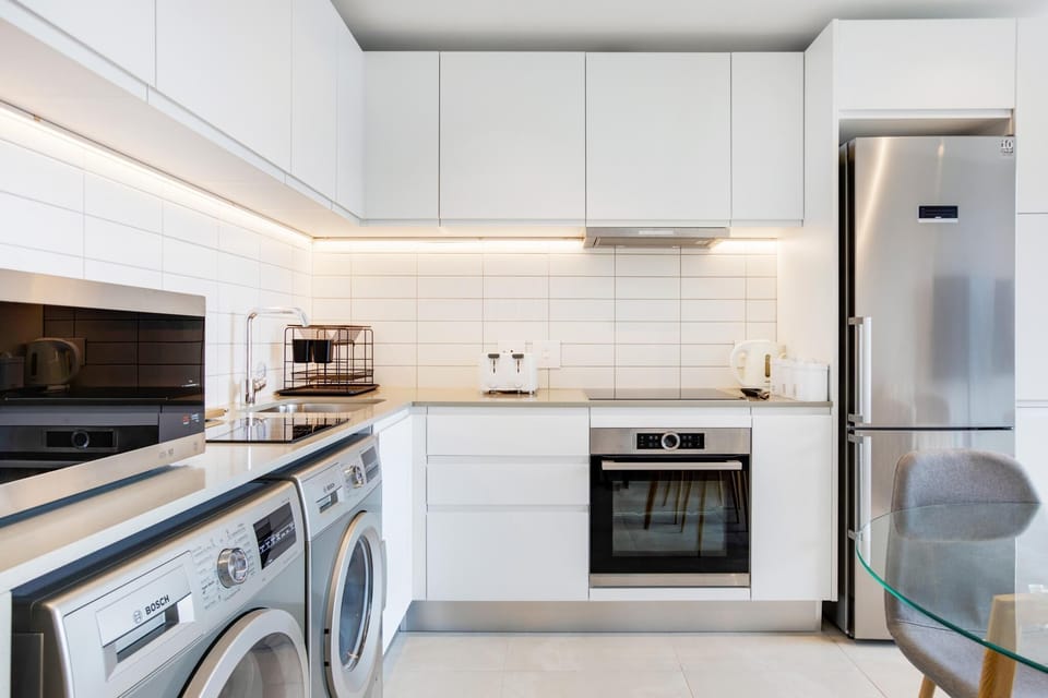 1206 Always-Power De Waterkant Mountain View Apartment 4