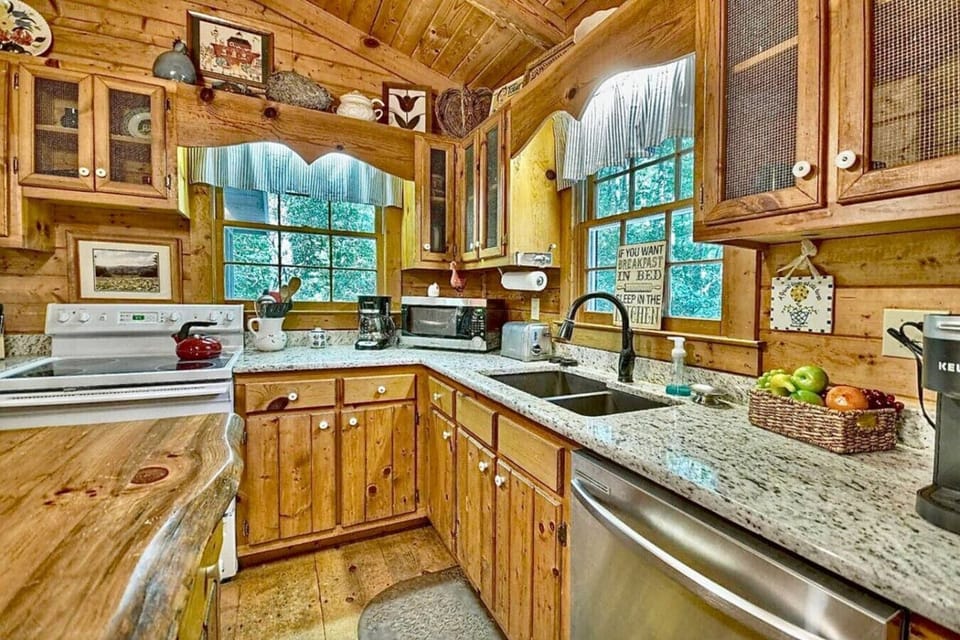 fully stocked kitchen