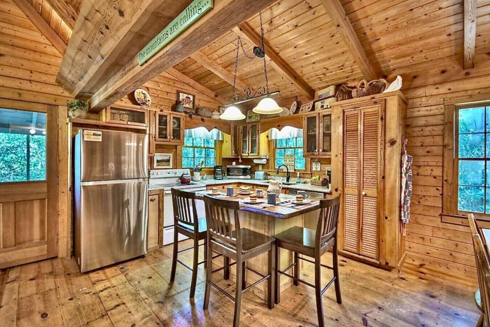 kitchen, bar stools