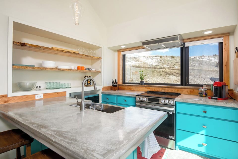 Kitchen in #7