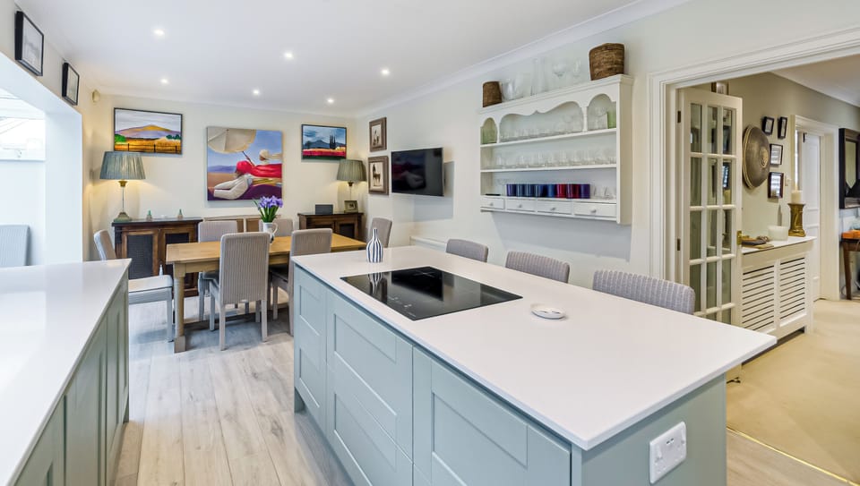 Kitchen showing dining area
