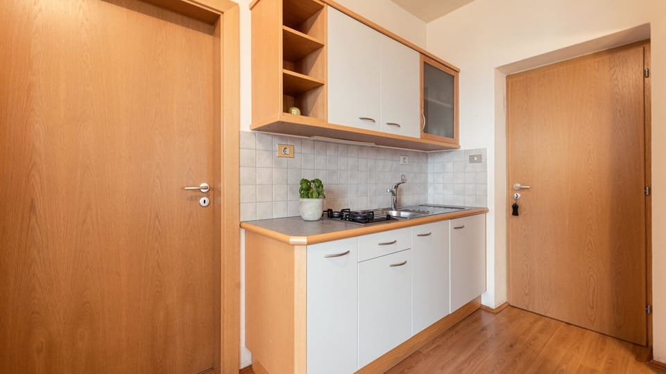 Kitchenette with everything you need