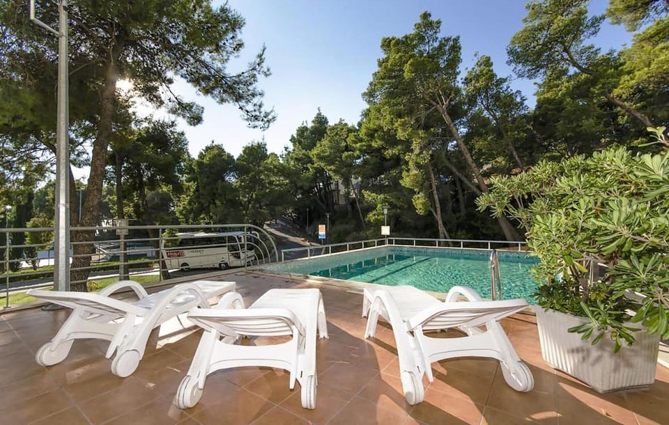 pool