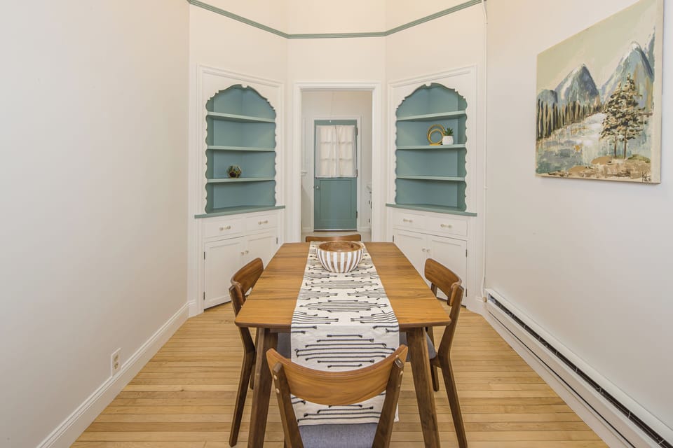 Enjoy a Nice Meal Together | Main Level