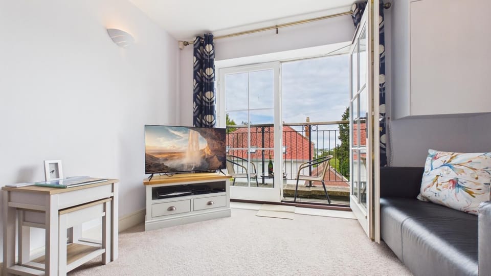 13 Rhodewood House - 2 Bedroom Apartment - Saundersfoot (28781)
