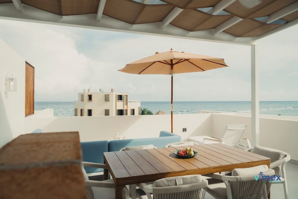 Oceanfront terrace dining! Enjoy breathtaking views.