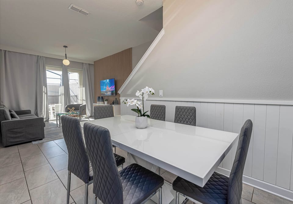 Open dining area with seating for the whole group, ideal for meals together.