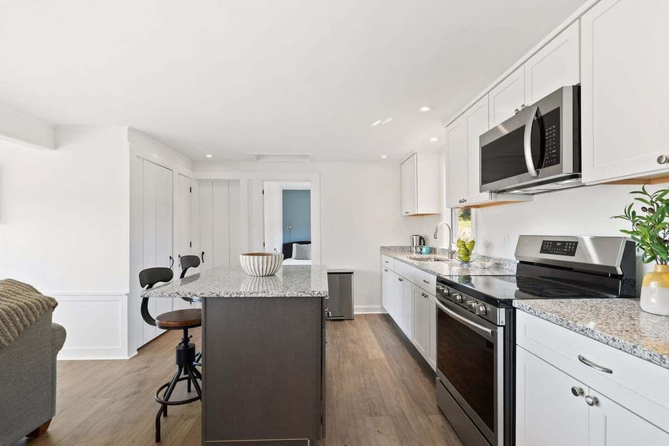 Just off the kitchen is a bedroom with 2 Twin beds