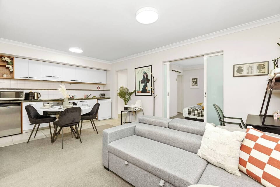 Our well-equipped apartment offers a full kitchen, a comfortable dining area, and a cozy living space with a pull-out sofa. Perfect for both short and long stays.