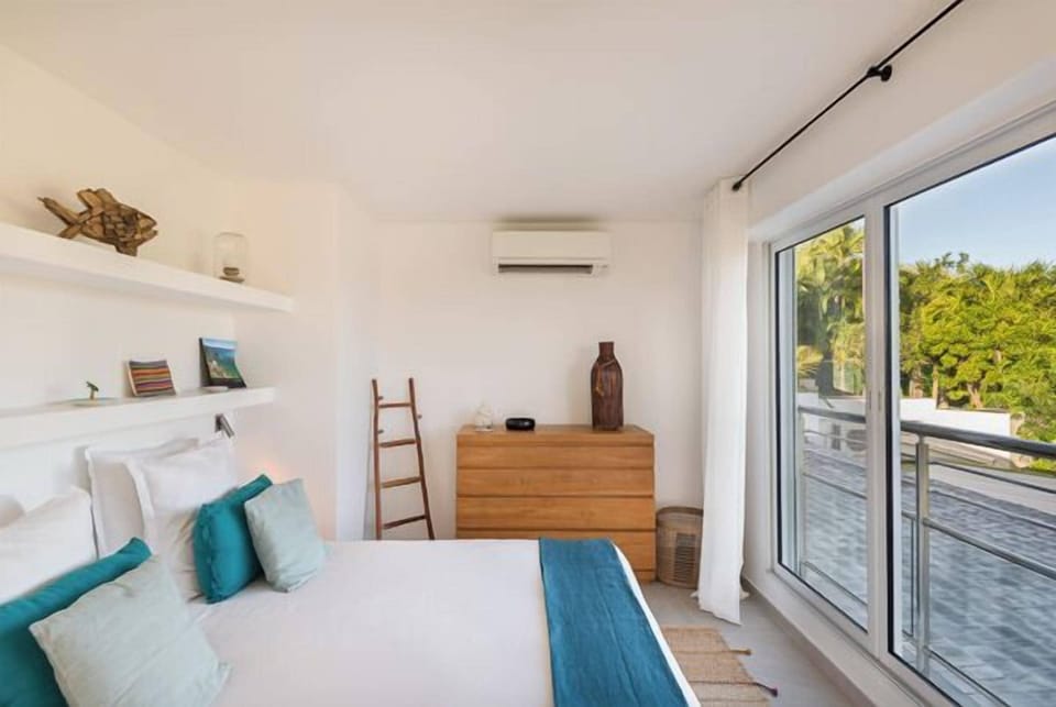 St-Barts-Villa-LTQbd101