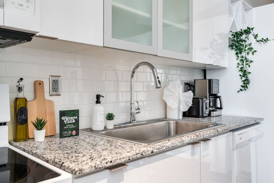 You can almost hear the sizzle of ingredients as you cook in the well-equipped kitchen, where every detail is designed for convenience.