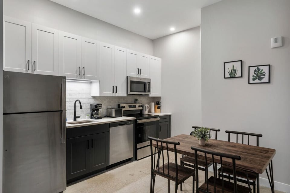 You can almost hear the sizzle of ingredients as you cook in the well-equipped kitchen, where every detail is designed for convenience.