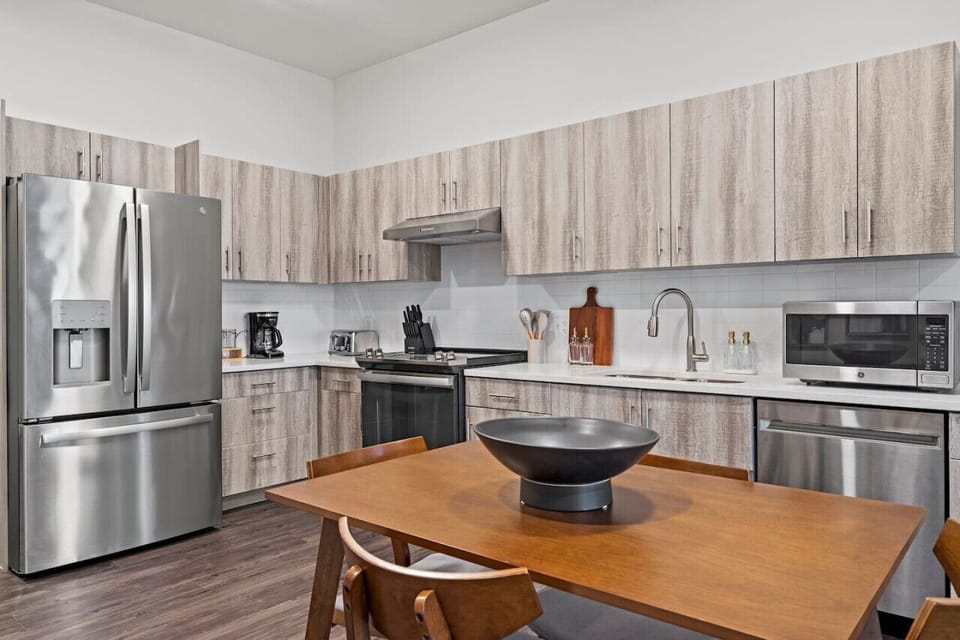 Modern, well equipped kitchen