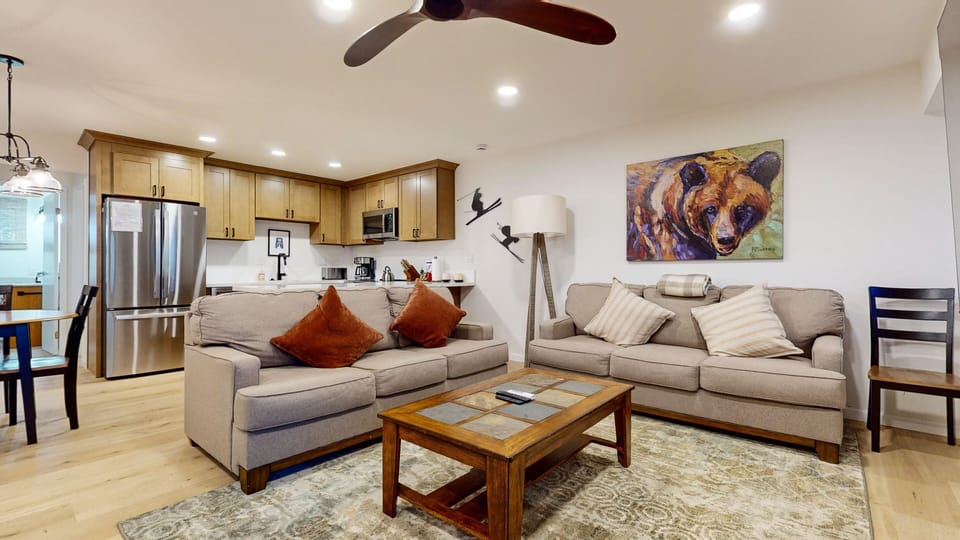 Home Decor, Furniture, Table, Coffee Table, Architecture