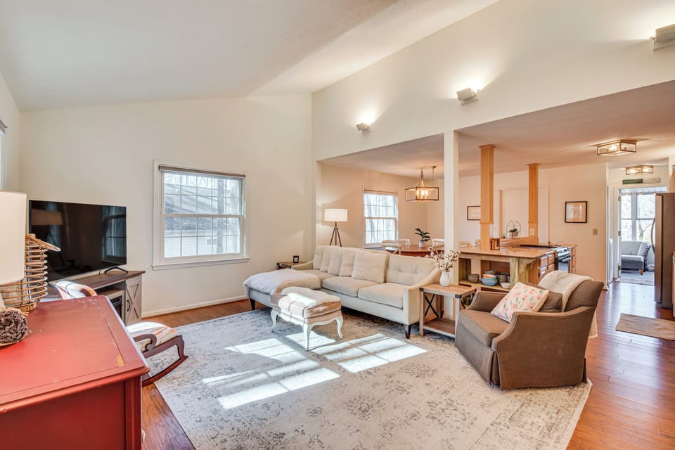 Westminster Vacation Rental | 4BR | 2BA | 2,000 Sq Ft | 2 Steps Required