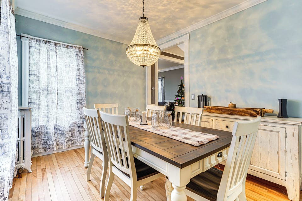 Formal Dining Area | 1st Floor