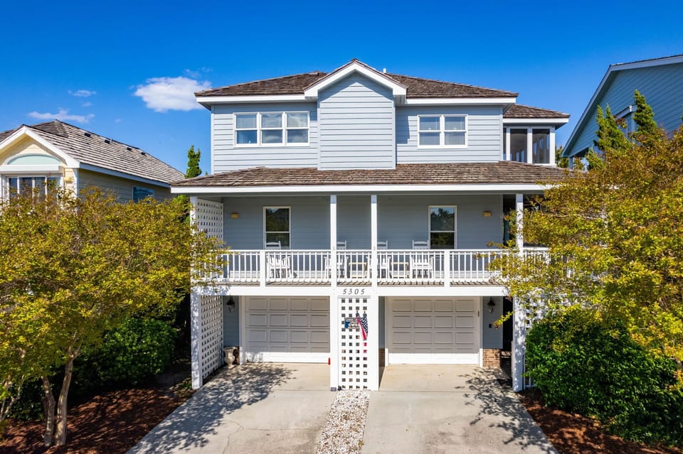 CW03: Starfish Serenade | Front Exterior