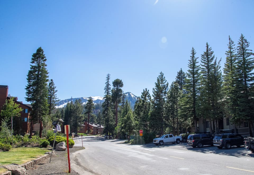 Crestview is just a short distance to Canyon Lodge.