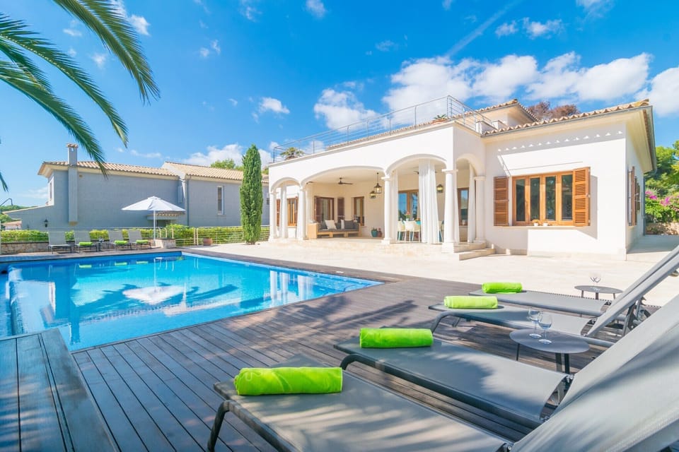 Holiday Home Exterior [summer]