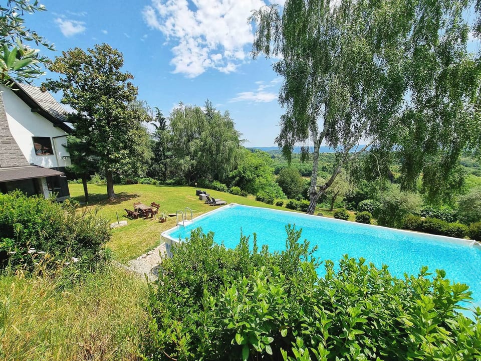 Villa Tudor, Montrigiasco, Lake Maggiore - by NORTHITALY VILLAS Vacation rentals