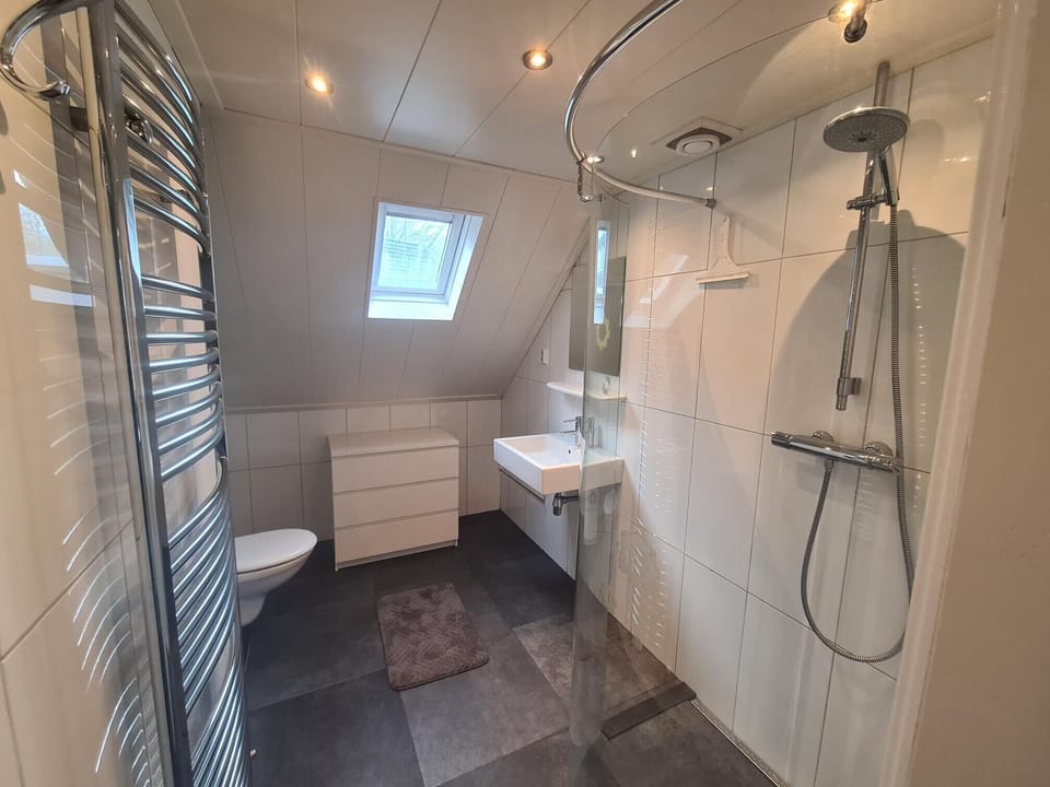 Bathroom - Bungalowpark Simpelveld - Delta 107