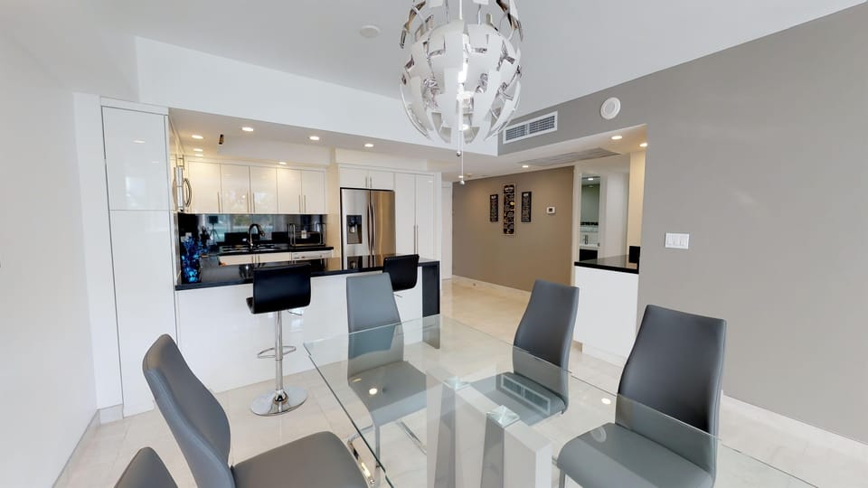 Dining table with six chairs 