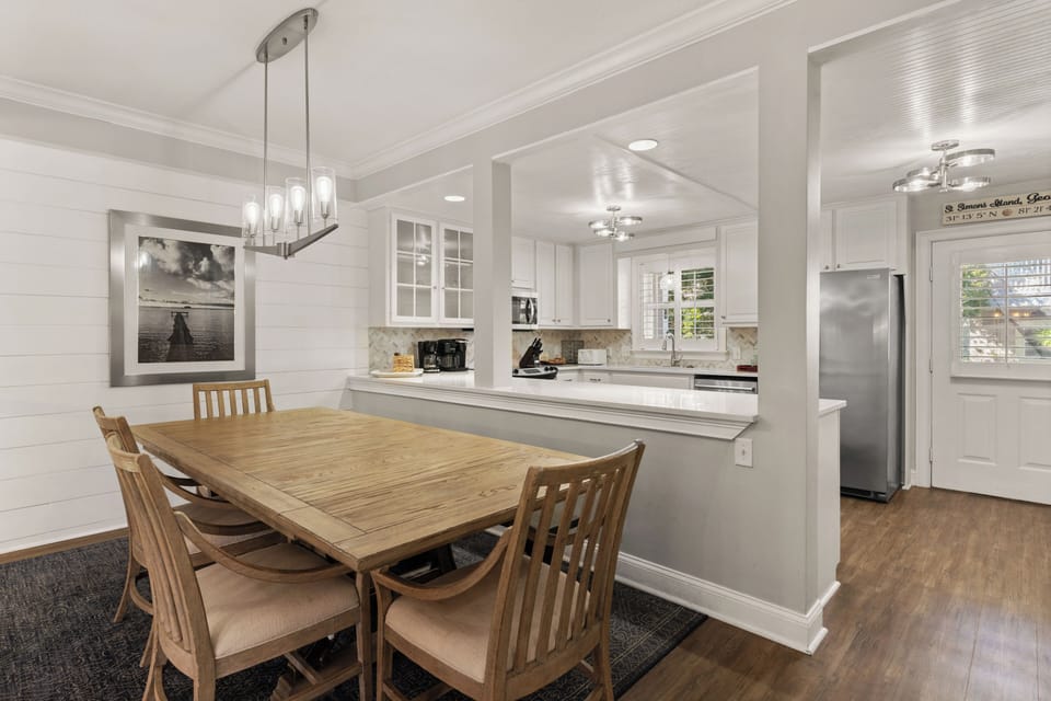 SeaHaven 1529 - Dining area